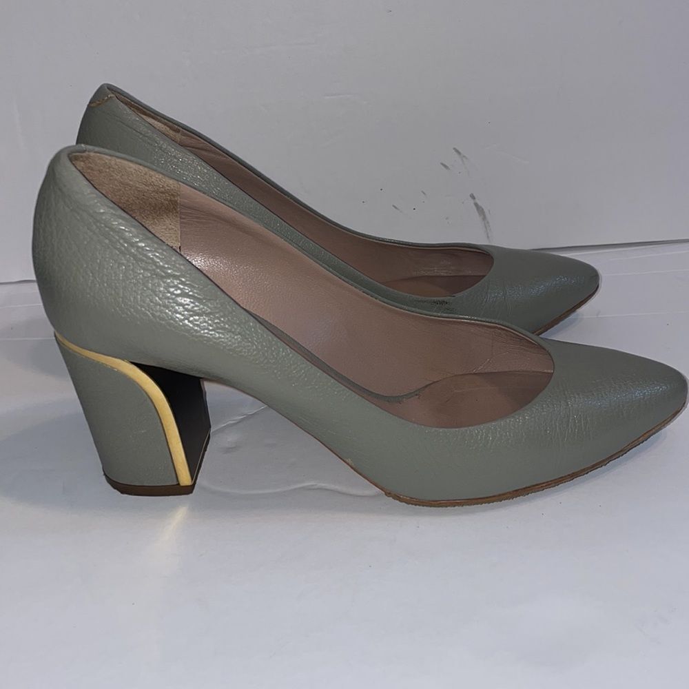 Chlor Block Heels - Picture 2 of 11